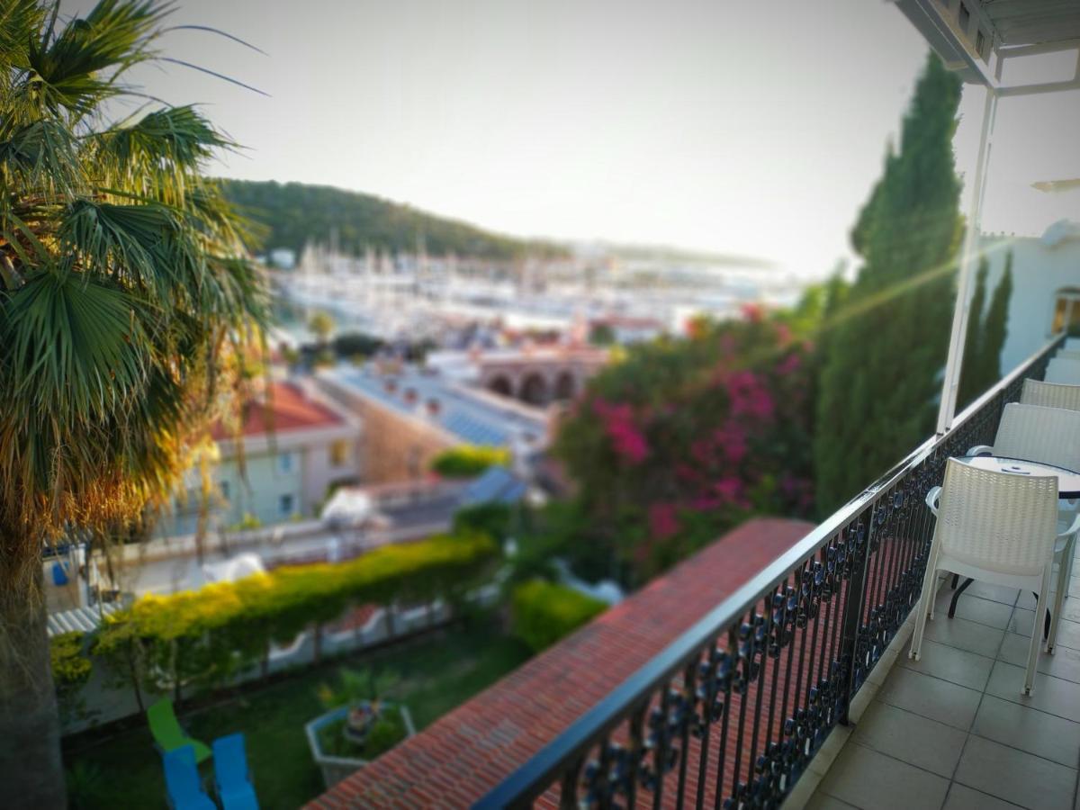 Yalcin Hotel Çeşme Exterior foto