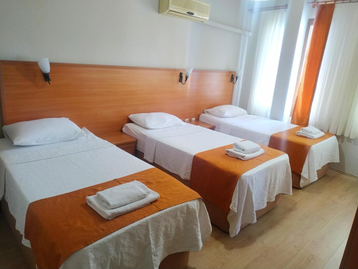 Yalcin Hotel Çeşme Exterior foto
